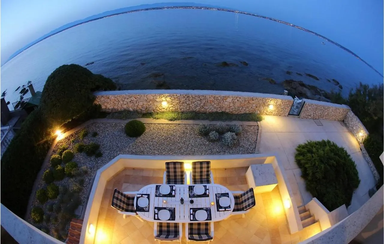 Villa One Poljana  펜션 Poljana (Ugljan)